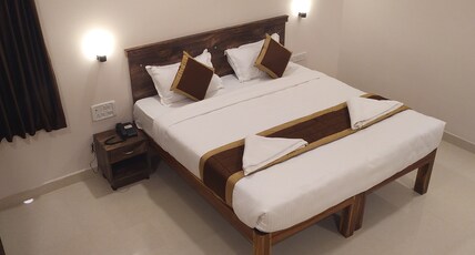 Hotel Rani and Rani Residency Room Type - Executive Room AC(with Bathtub) Hotel Rani and Rani Residency Room Type - Executive Room AC(with Bathtub)