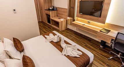THE ELITE LUCKNOW CONVENTION HOTEL Room Type - Executive Room