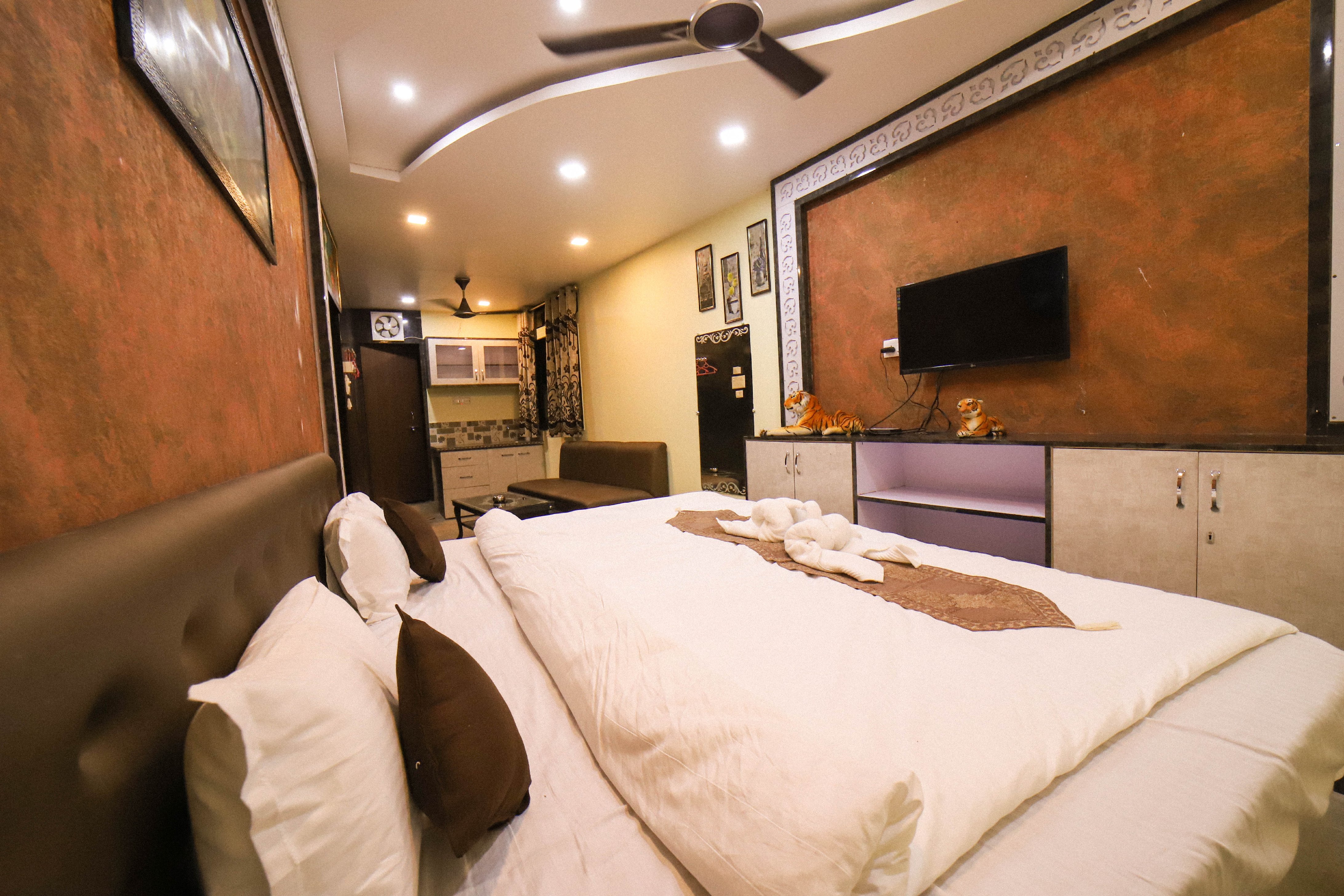 Hotel Yuvraj Inn Room Type - Family Suite