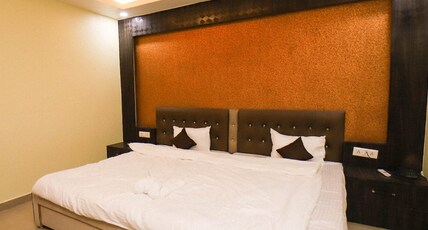 Hotel Yuvraj Inn Room Type - SUPER DELUXE