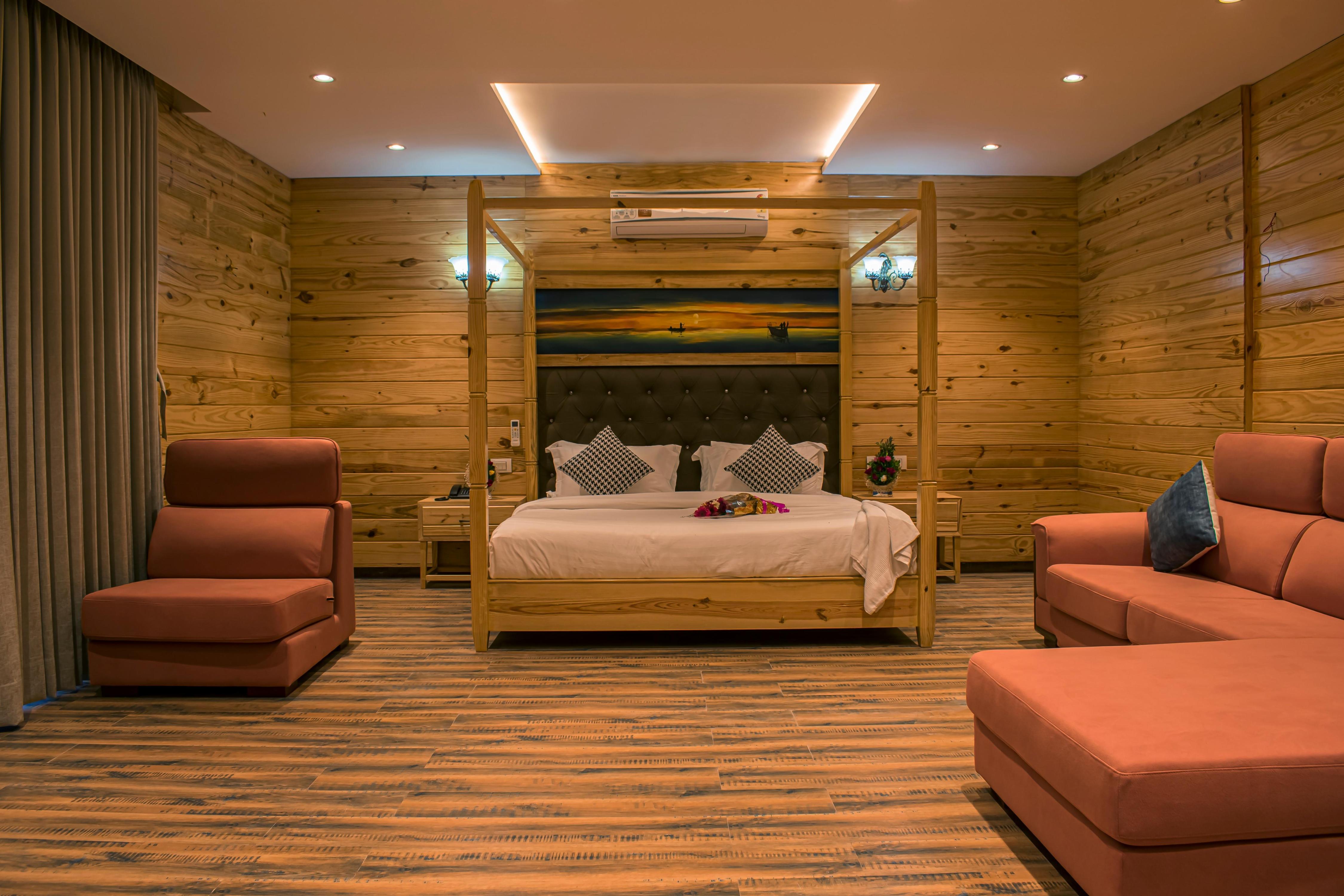 Krishna Riverside Resort Room Type - River View Suite Room with Jacuzzi