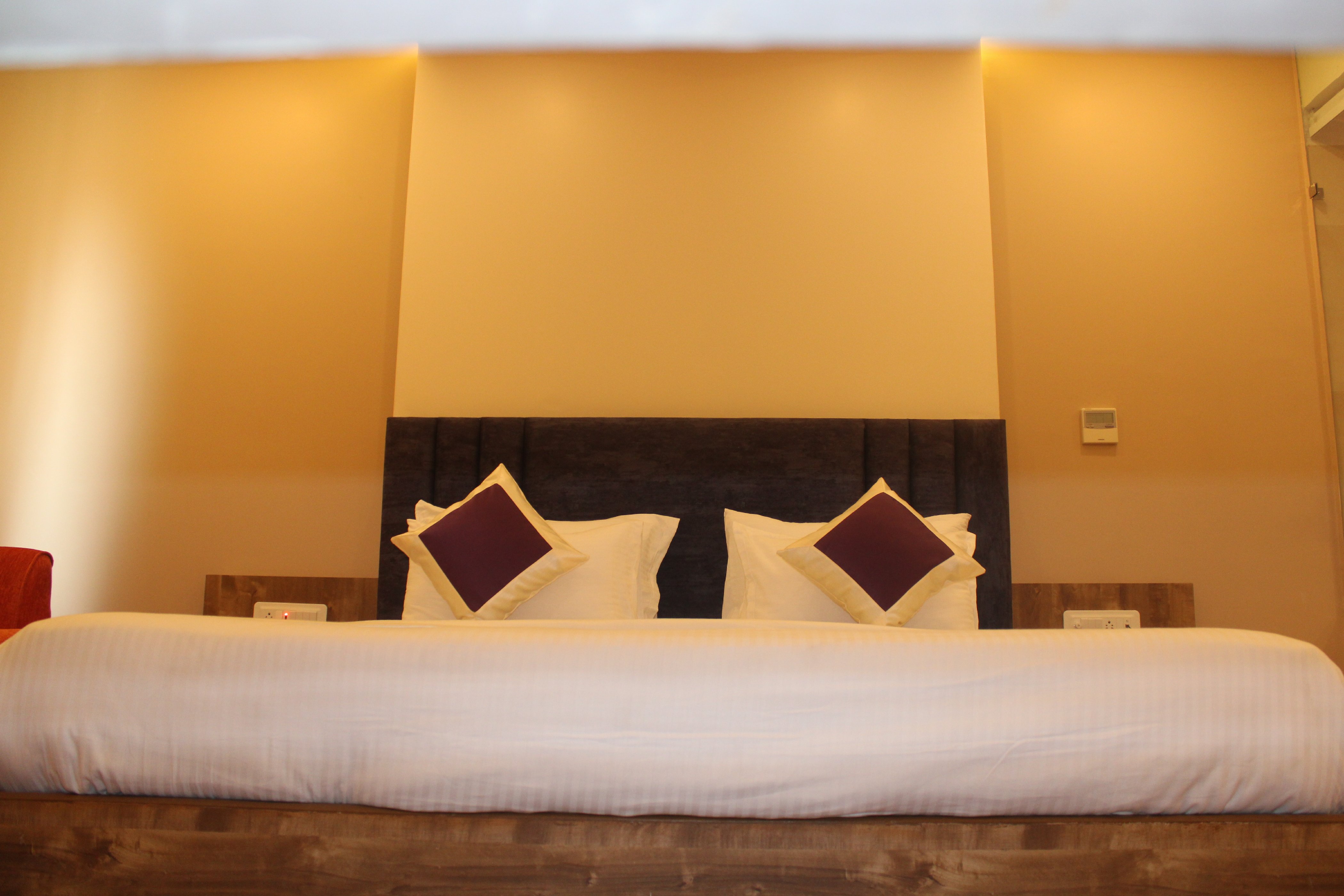 Hotel Siddharsh Heritage near Airport Terminal 1 - Tap to explore photos