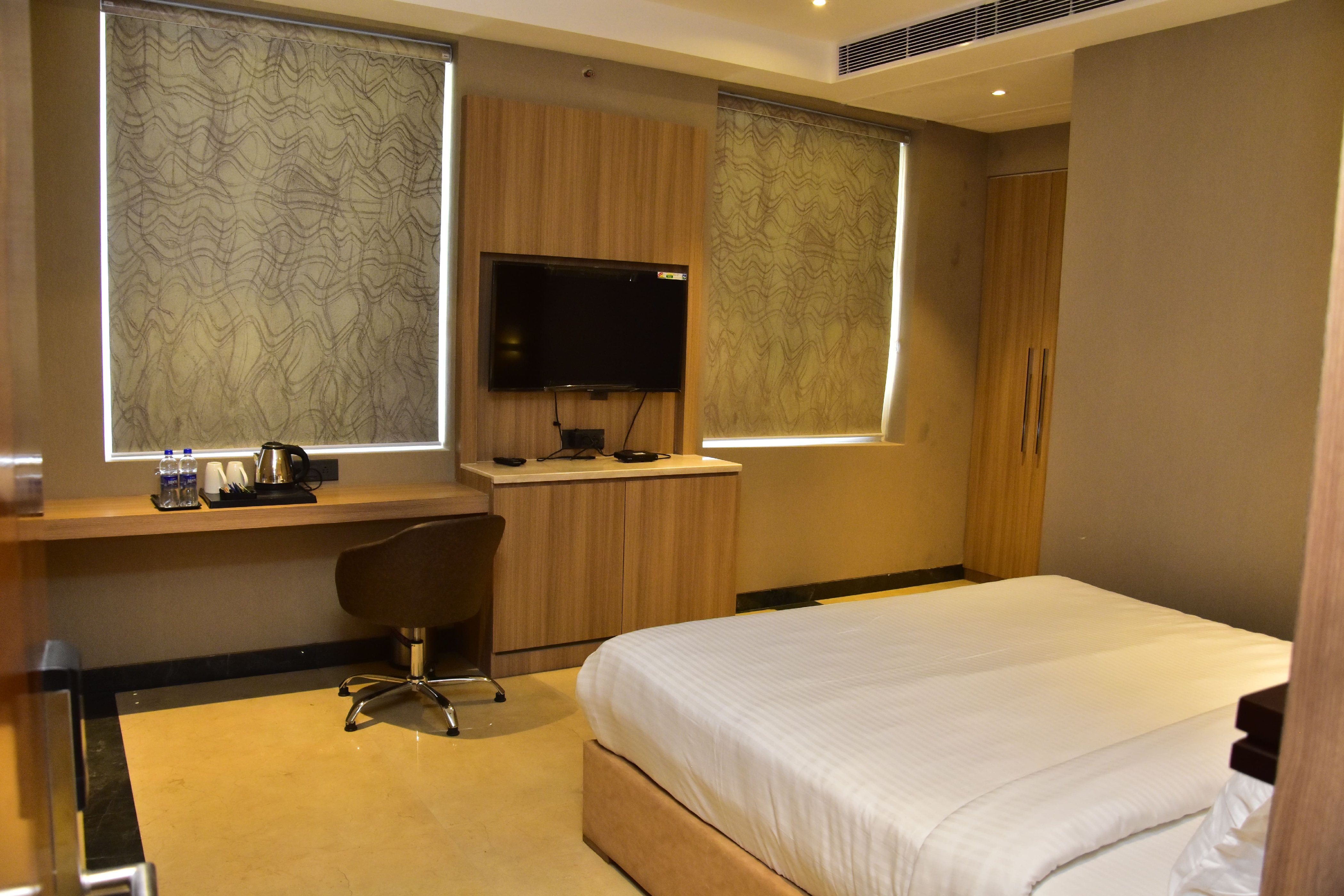 The Grand Palace Room Type - Club Royal Room