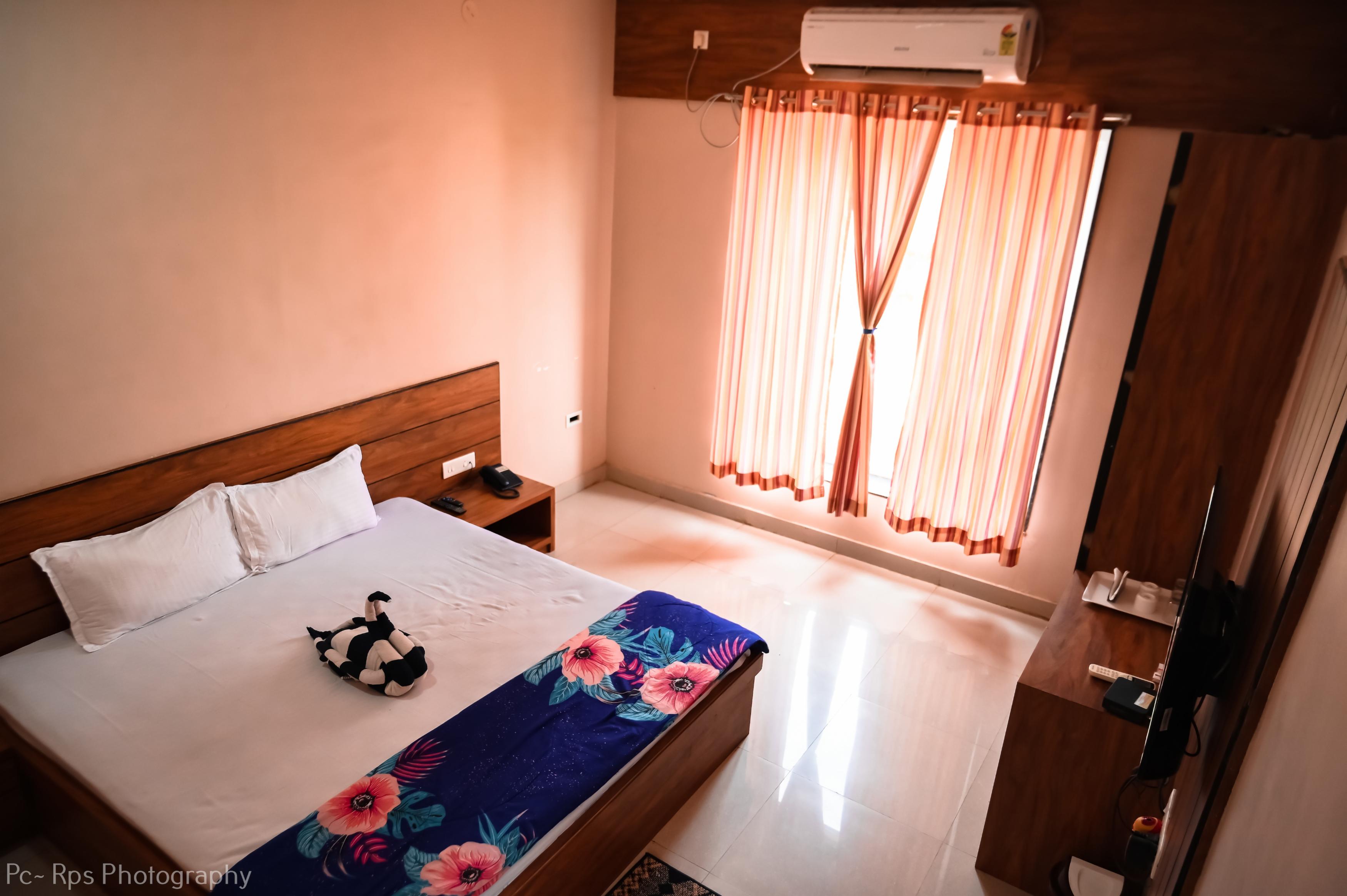 HOTEL SWASTIK - Tap to explore photos