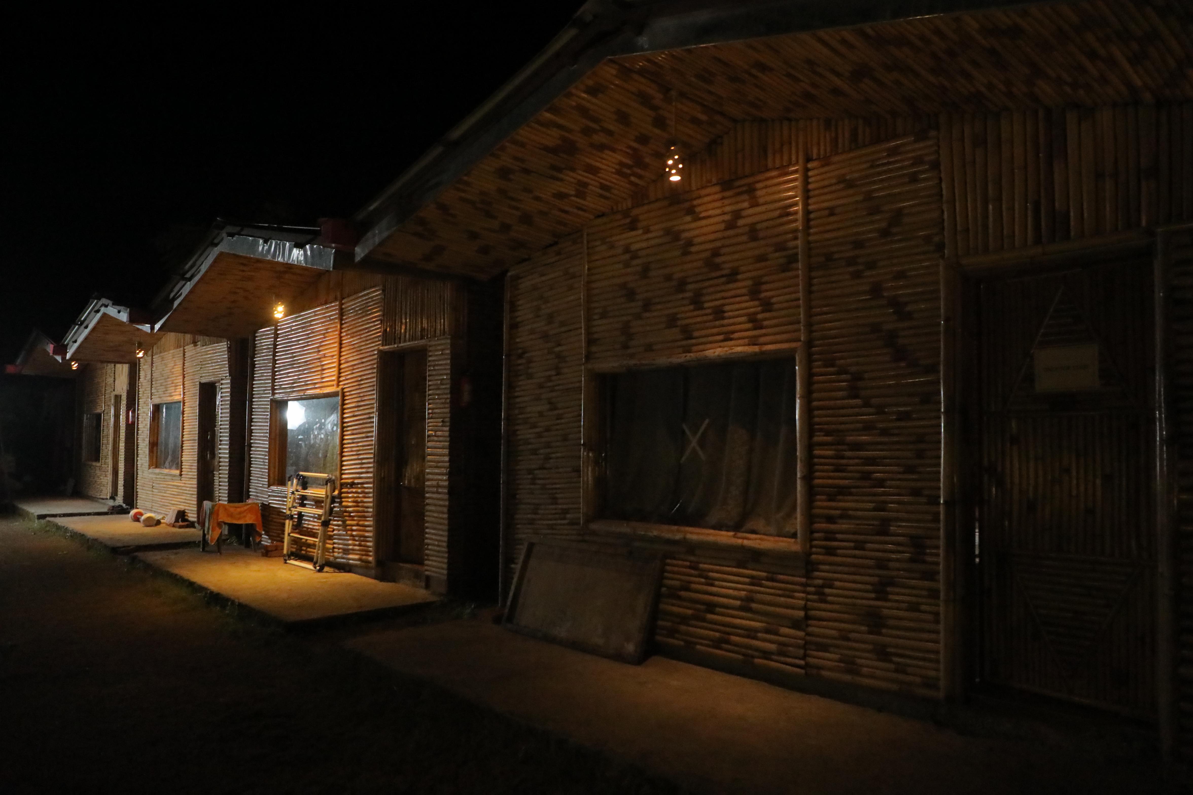 HOA Resort Room Type - Bamboo Cottages AC