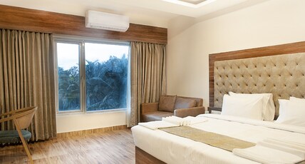 ABM Boutique Hotel Room Type - Deluxe AC - King Bed