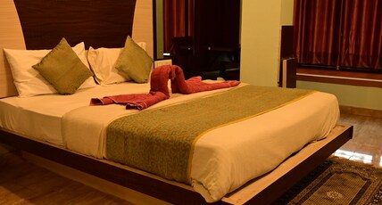 Hotel Comfort and Terrace Lounge Room Type - Family 3 Bed Room