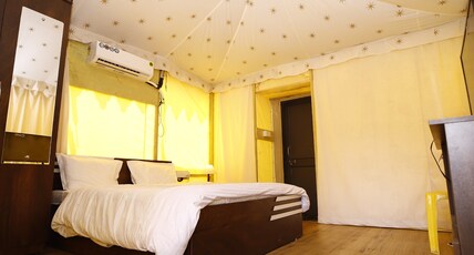 Indradhanush Hill Resort | Rooms & Pool Room Type - Ac tents