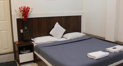 Hotel Kisan ( Parking & Restaurant ) Room Type - Deluxe AC Room Hotel Kisan ( Parking & Restaurant ) Room Type - Deluxe AC Room