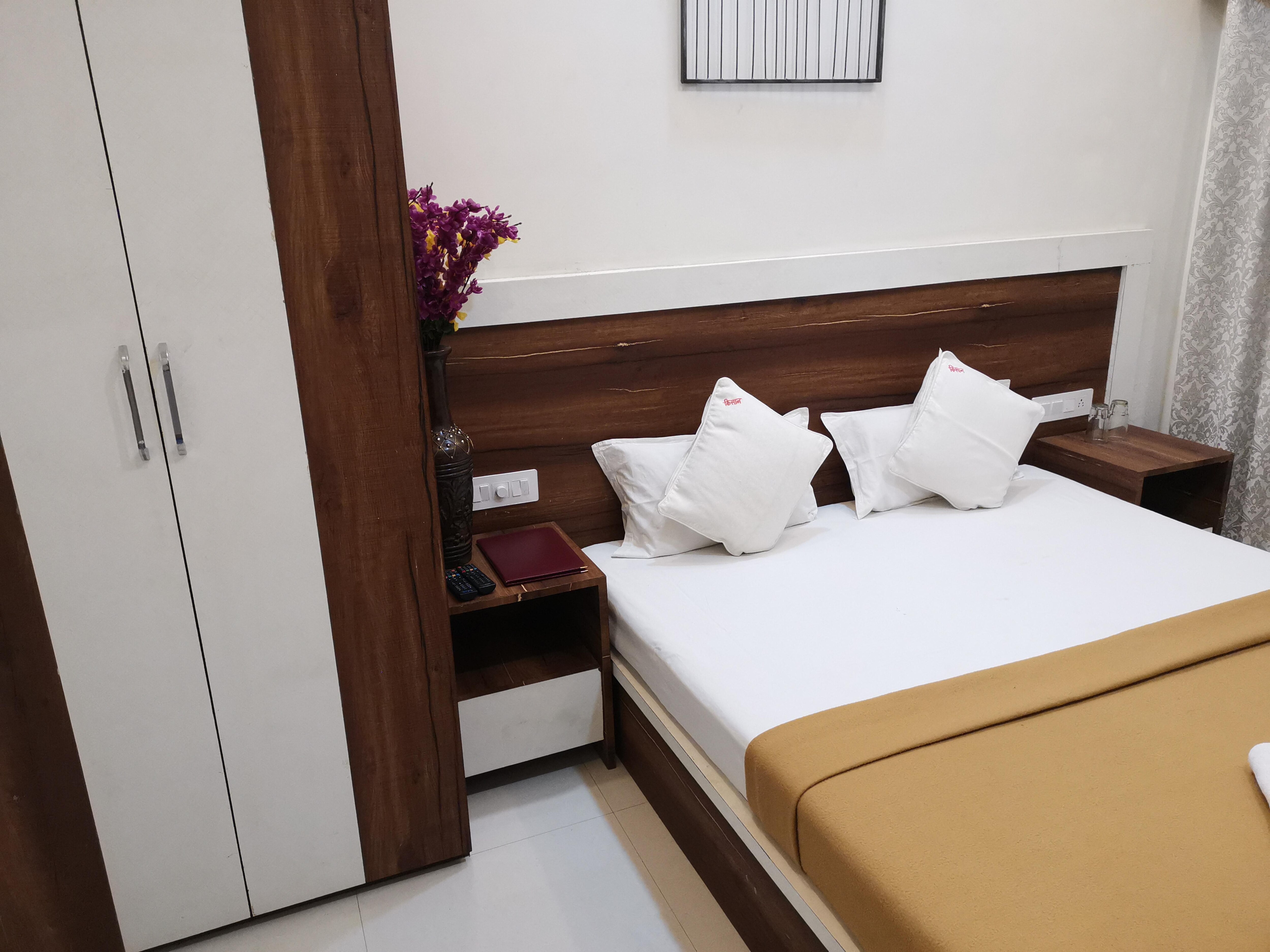 Hotel Kisan ( Restaurant Since 1943 ) - Tap to explore photos