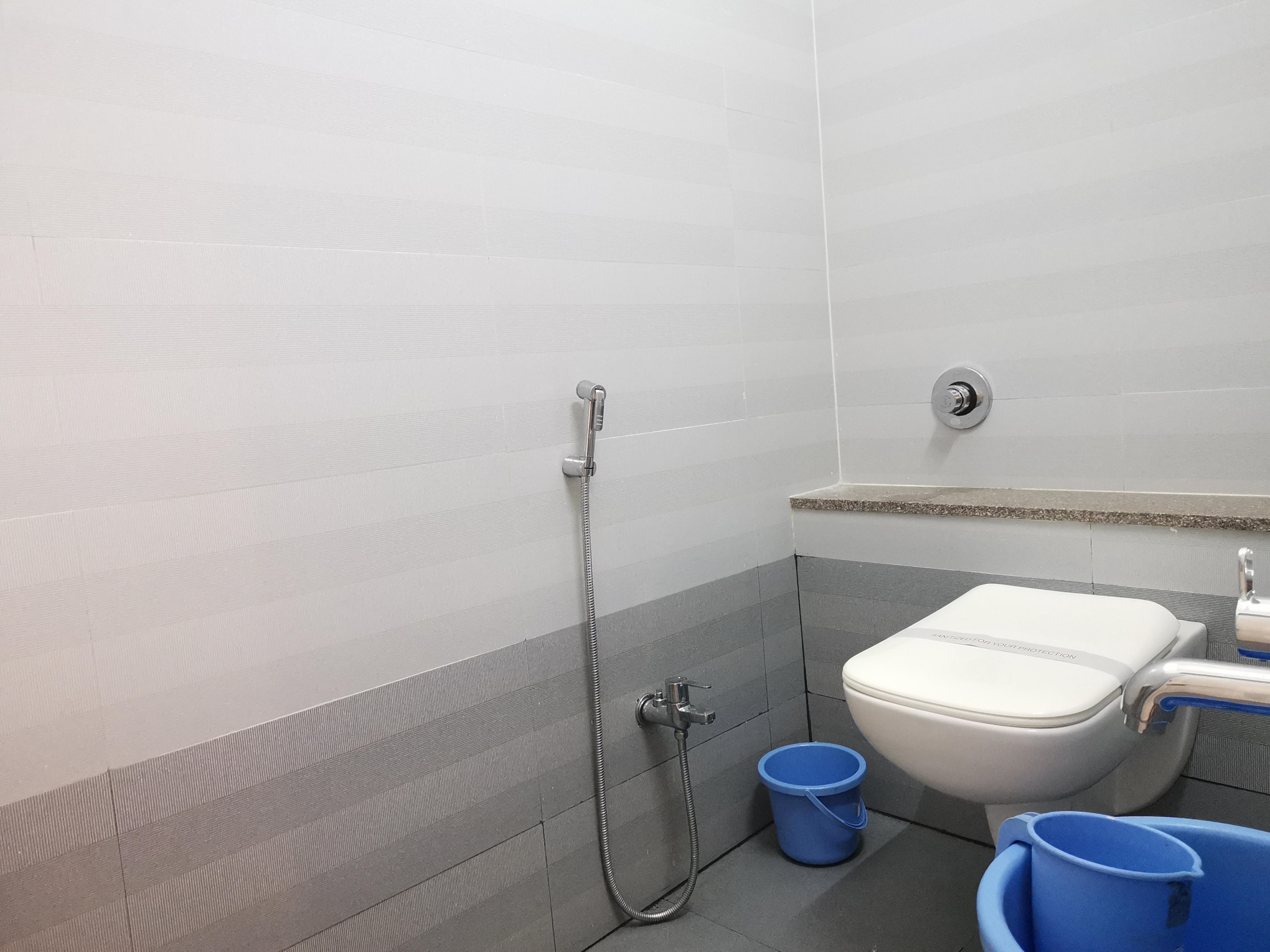 Hotel Kisan ( Restaurant Since 1943 ) Room Type - Deluxe AC With Balcony