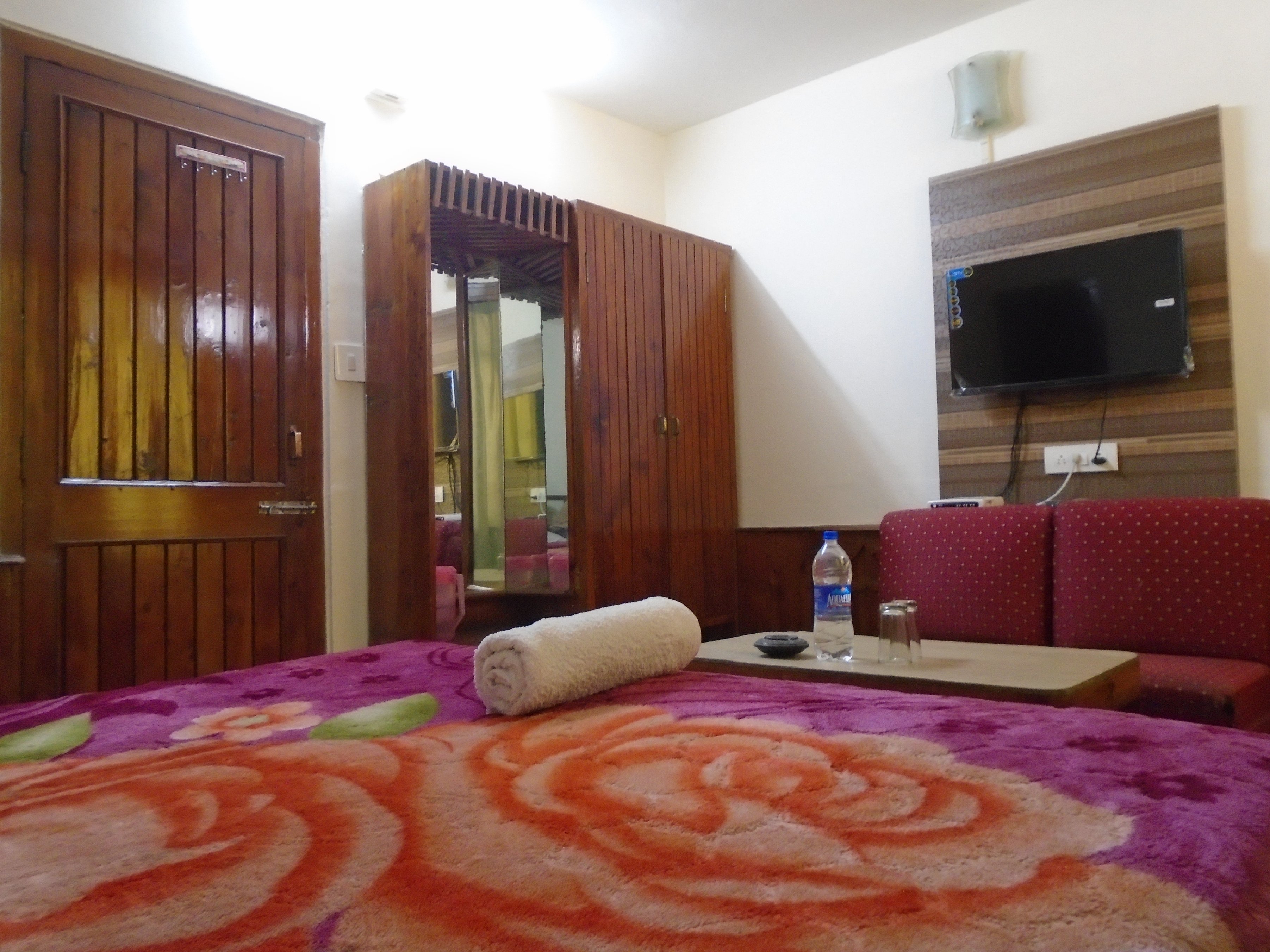 Hotel Magnolia Mallroad Manali Room Type - Deluxe room
