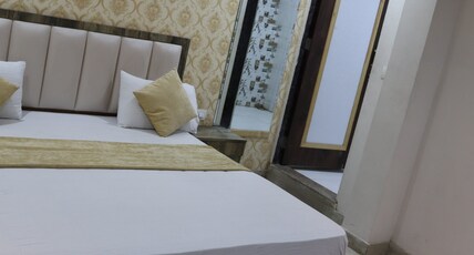 Hotel BHRAJ INN Room Type - Deluxe Room