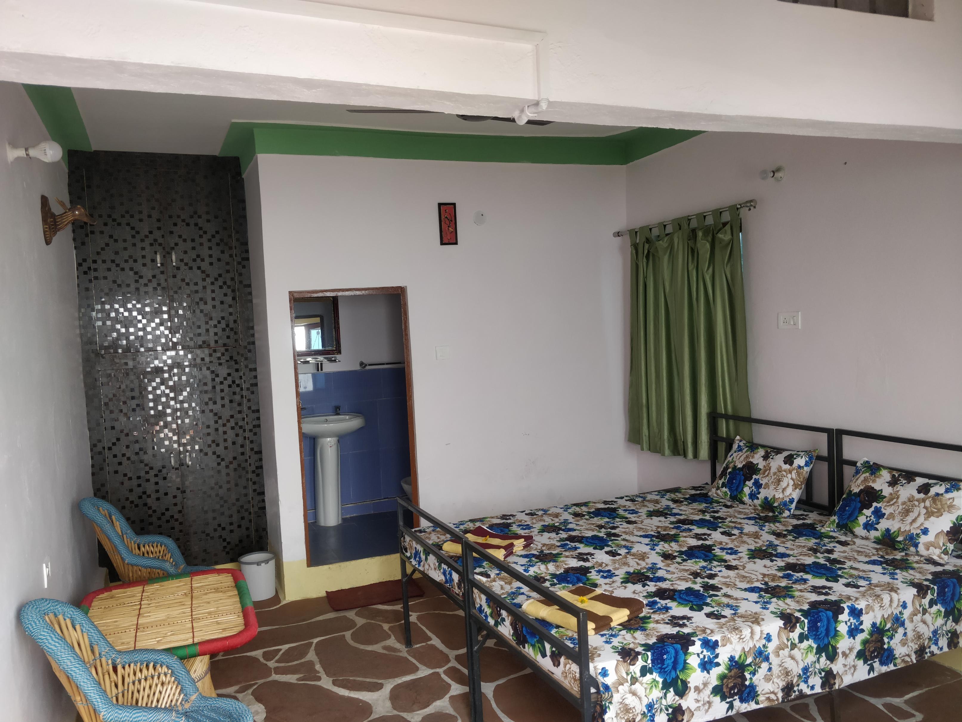 The Ghughuti Himalayan Homestay | Hill-view Rooms - Tap to explore photos