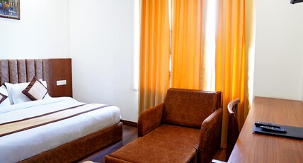 Dewdrop Shankh - 1 KM away from Golden Temple Room Type - Superior Room(Complimentary Fruit Basket and Cookie Jar) Dewdrop Shankh - 1 KM away from Golden Temple Room Type - Superior Room(Complimentary Fruit Basket and Cookie Jar)