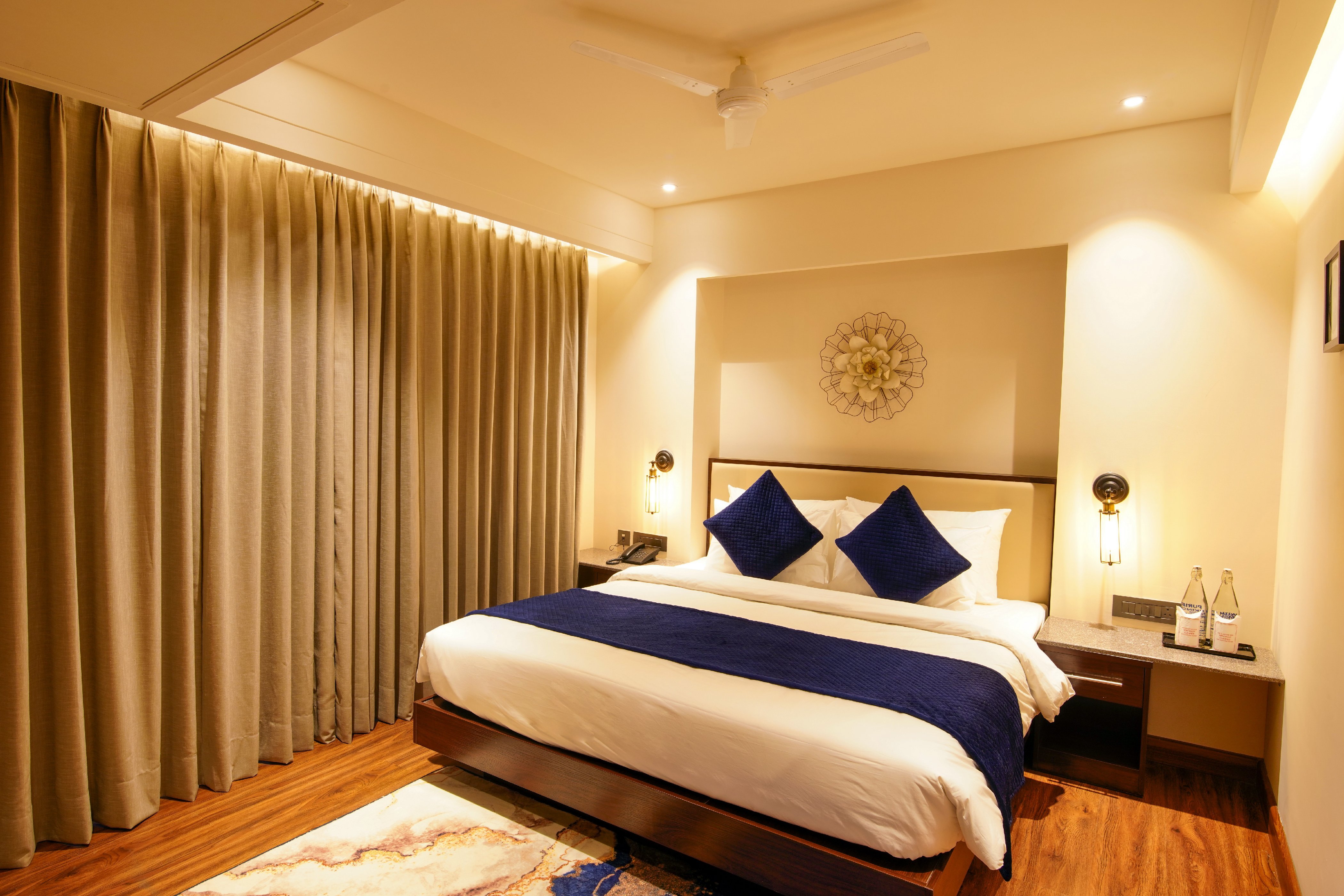 Comfort Inn Dehradun Room Type - Deluxe King Room with Balcony