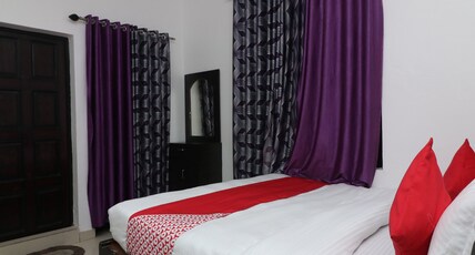 Hotel Polomax Room Type - DELUXE ROOM