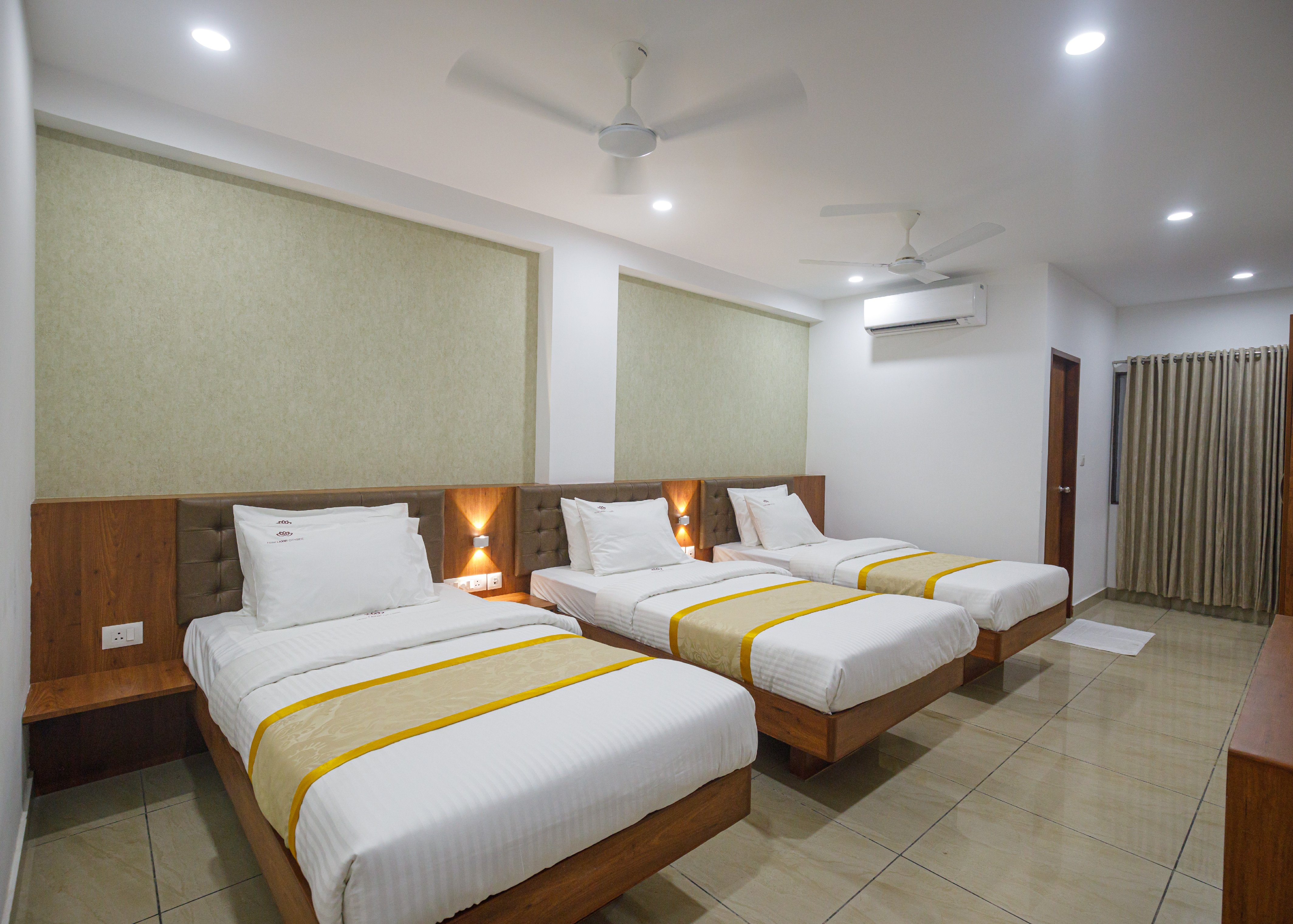 Hotel Laxmi City Side Room Type - Deluxe Triple Room