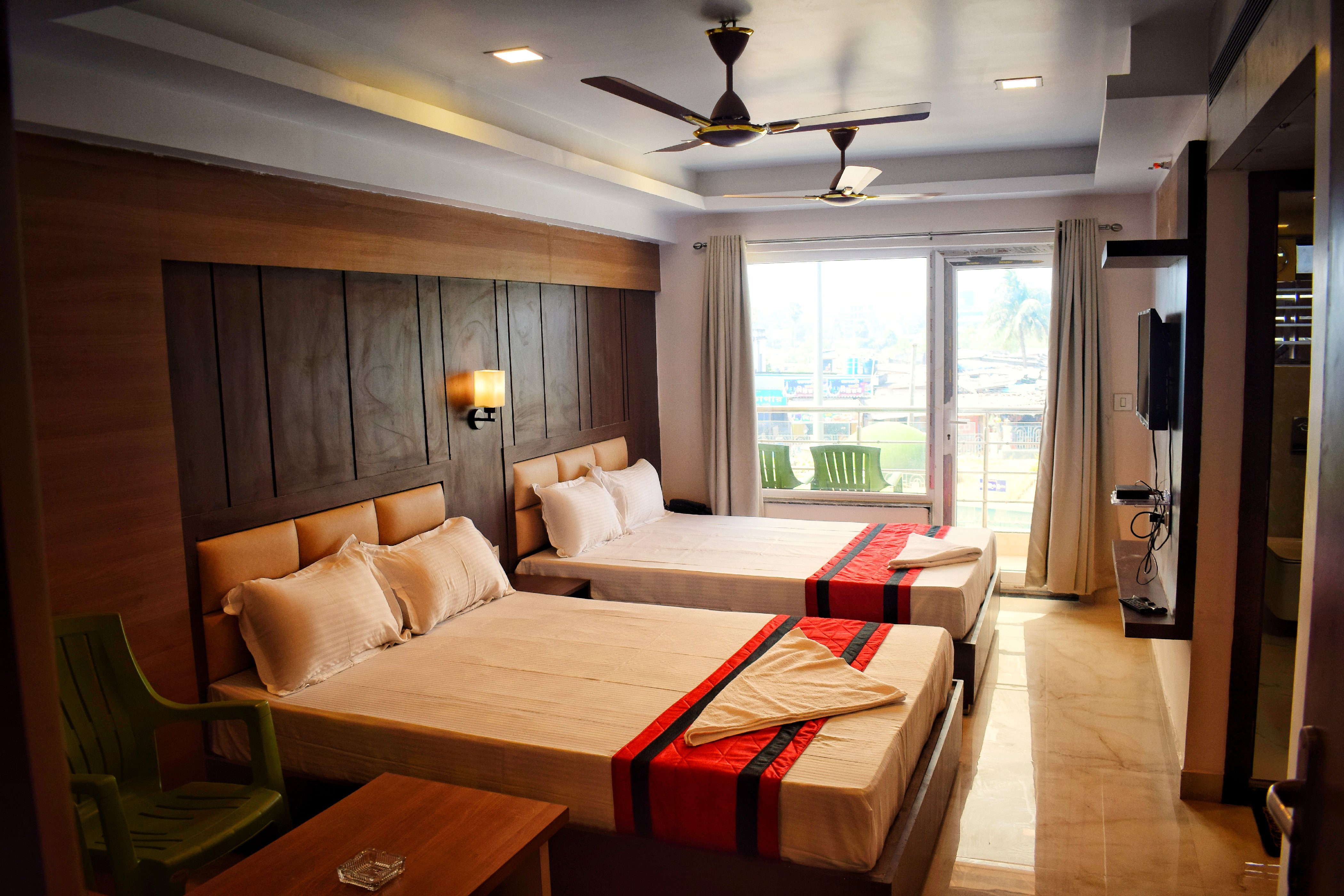 Park Point Room Type - AC Quadruple Room