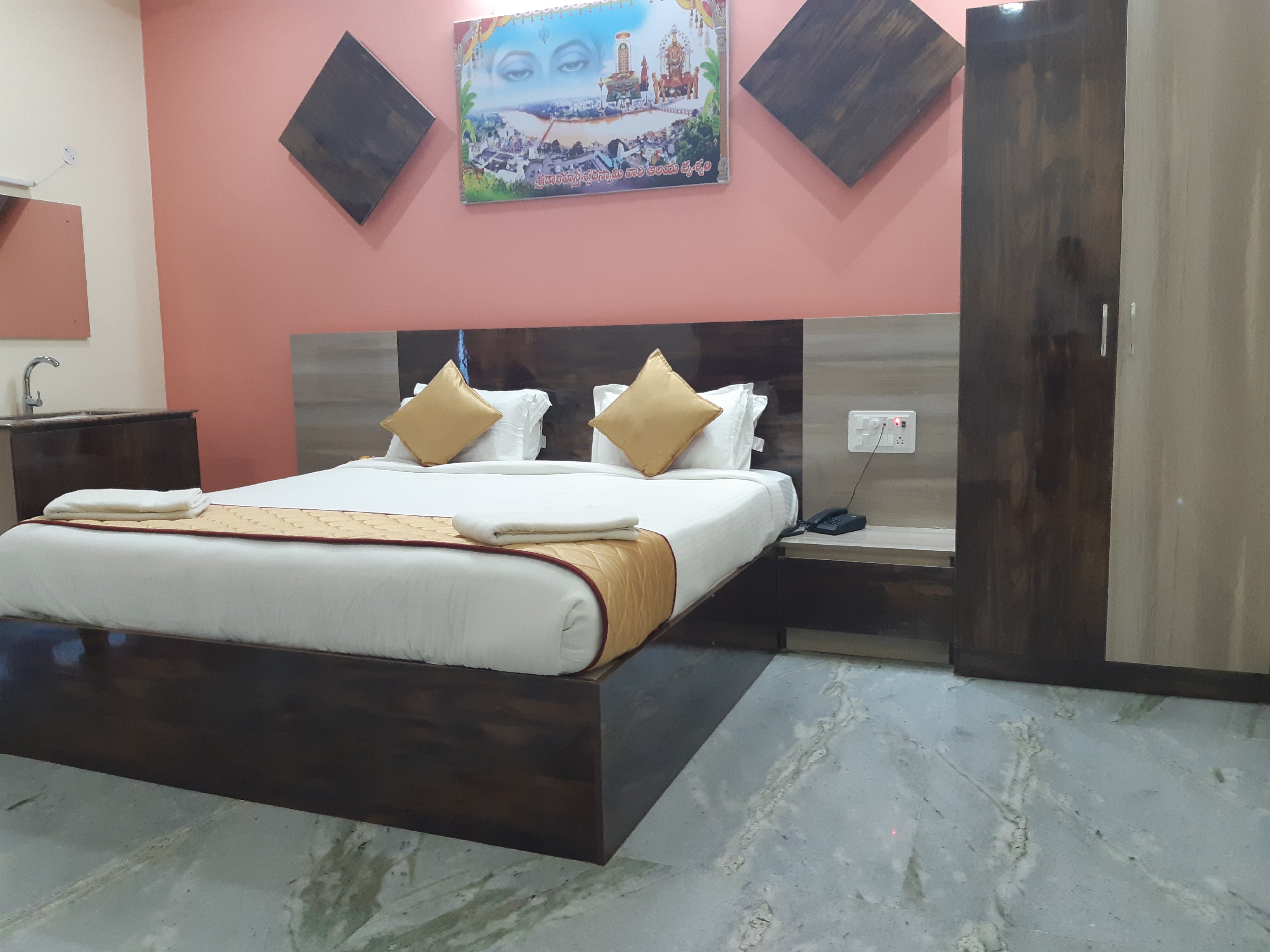 Devansh Bhanu Residency DBR | Rooms & Cafe Room Type - Deluxe Double Room