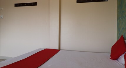 NEW SURYA LODGE Room Type - 4 Bedded Non AC Room