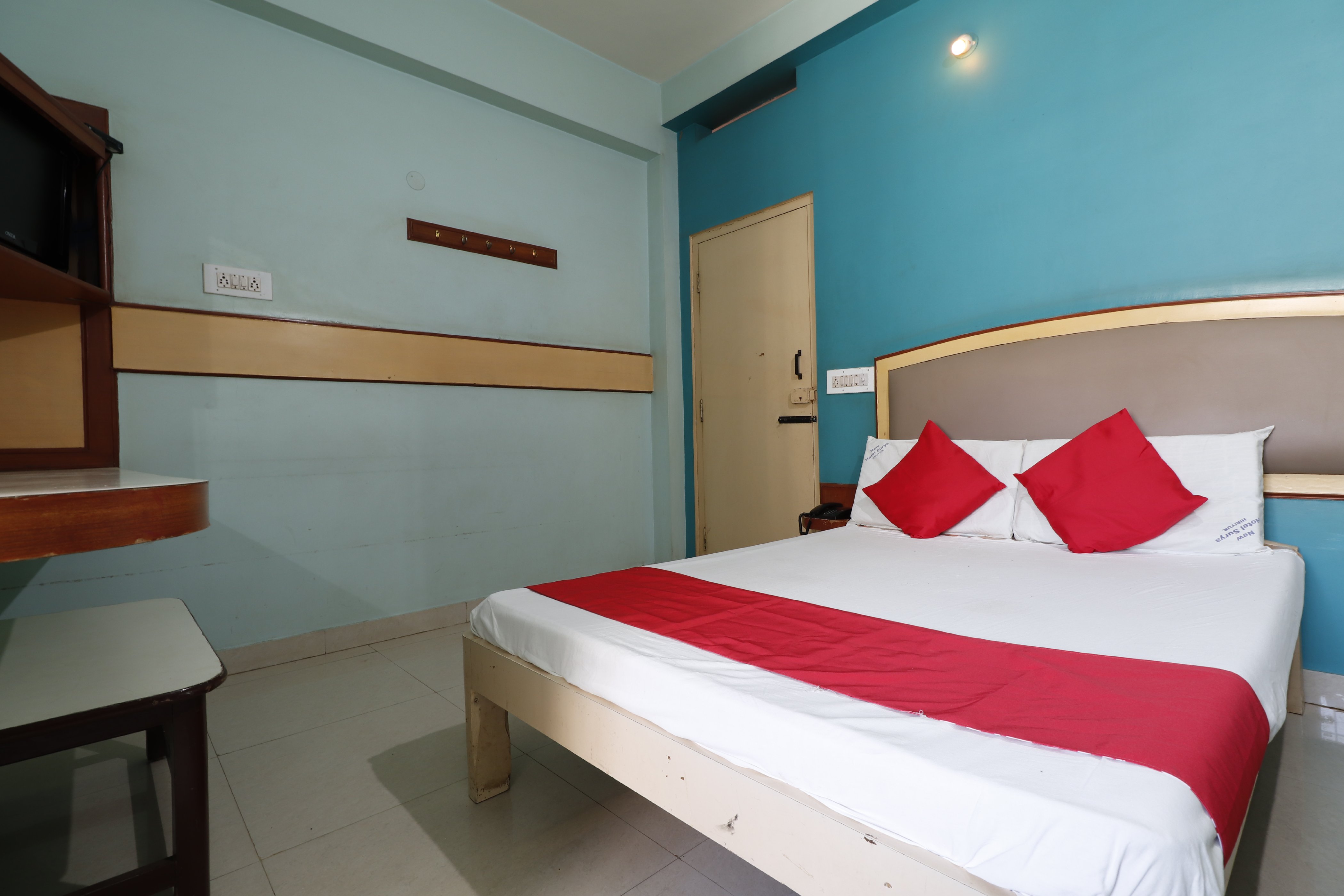 NEW SURYA LODGE Room Type - Budget Double Non AC Room