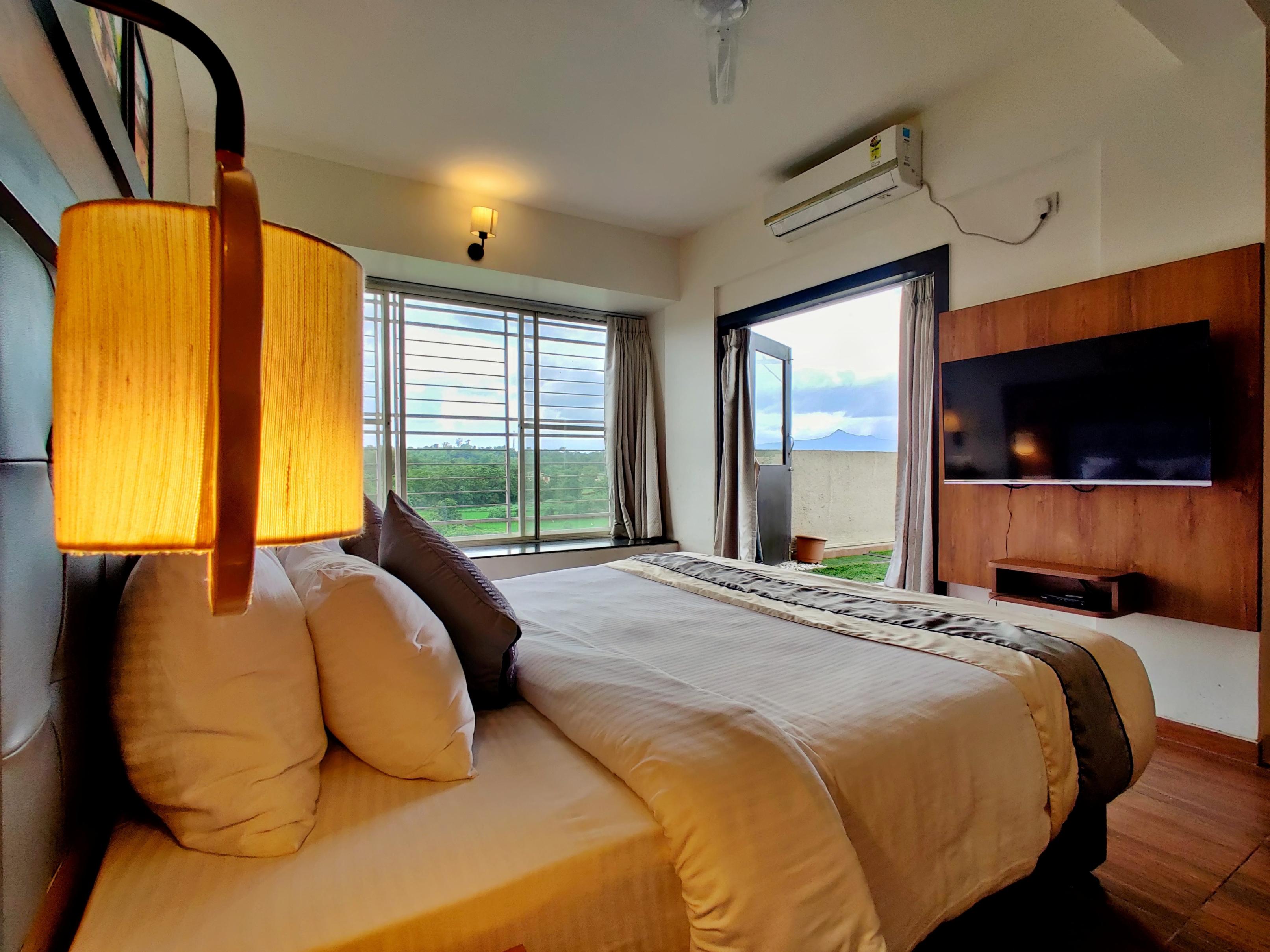PUSHPAM SANSKRUTI SUITES & VILLAS RESORT - Tap to explore photos