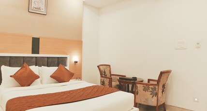 Bhopal Insignia Room Type - Studio Room (Free Gym)