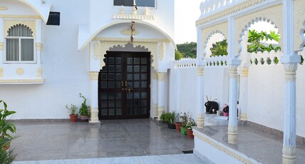 Royal Heritage Haveli Udaipur Room Type - Superior Deluxe Room with Pool Garden Hills View Royal Heritage Haveli Udaipur Room Type - Superior Deluxe Room with Pool Garden Hills View