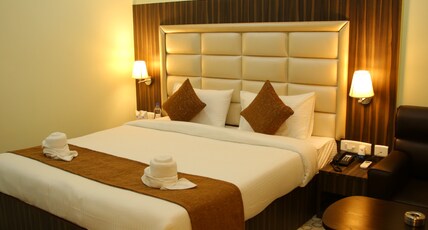 HOTEL MARINE PARK Room Type - Deluxe Room