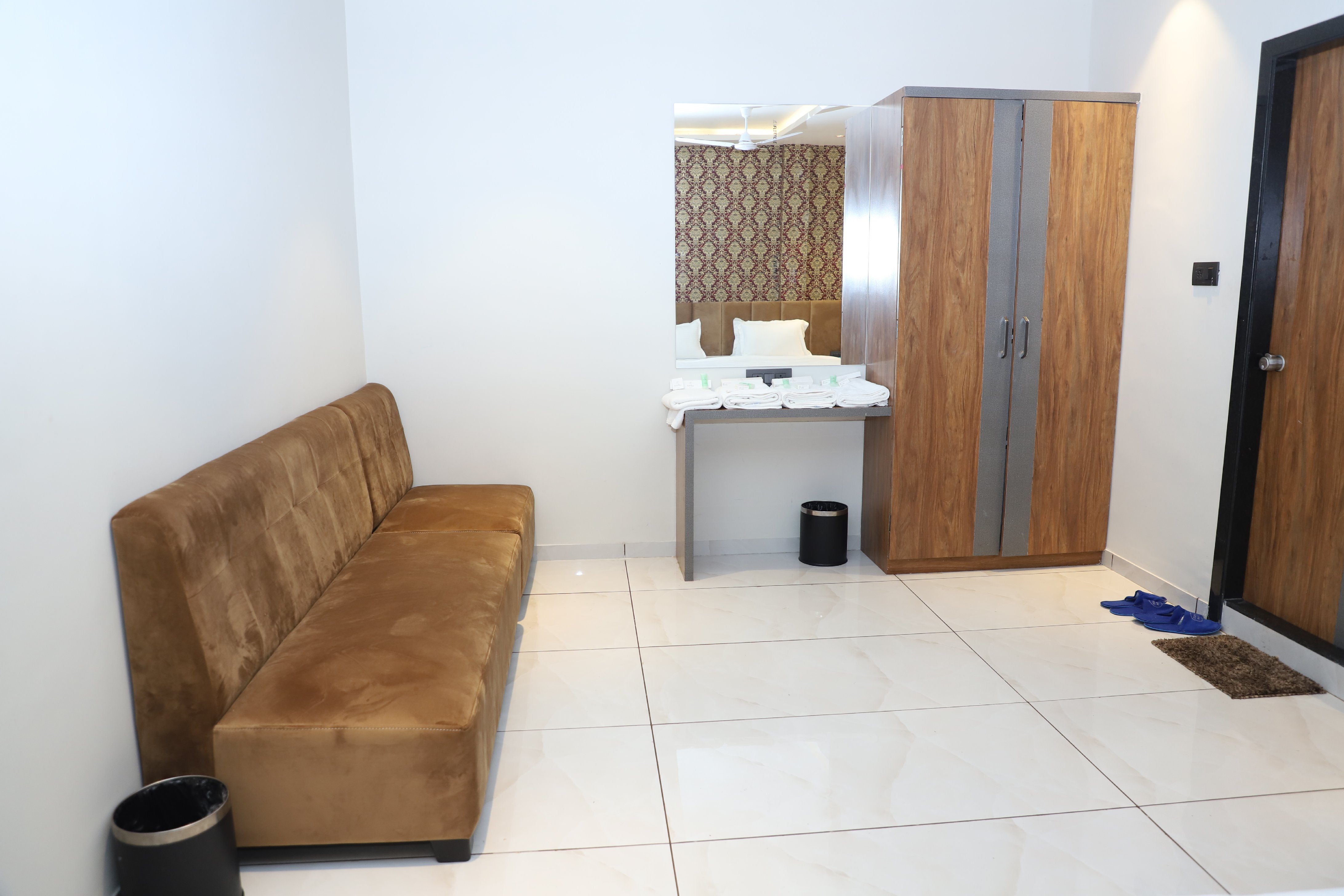 HOTEL REVA Room Type - Deluxe