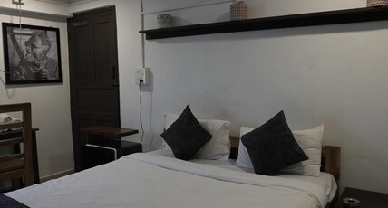 Anjoned Hostel & cafe Room Type - private rooms