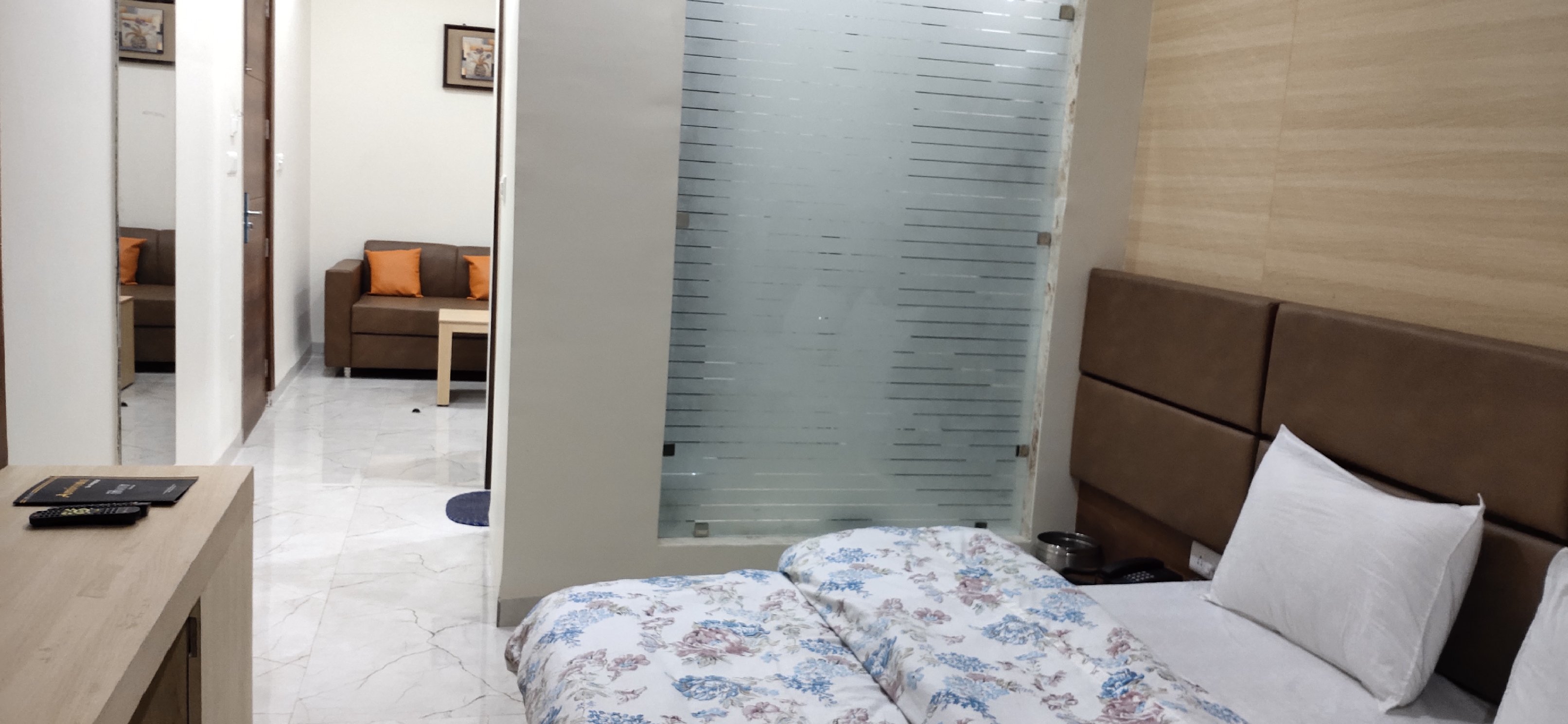 HOTEL PREM MANOR - Tap to explore photos