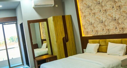 Aashirwad Hotels & Resort Room Type - Executive Room