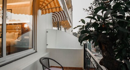 Hotel Le Amritam Room Type - Executive Room with Balcony and City View