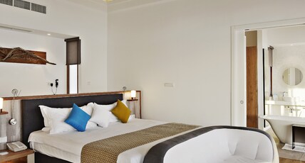 Niva Kuramathi Maldives Room Type - Water Villa with pool