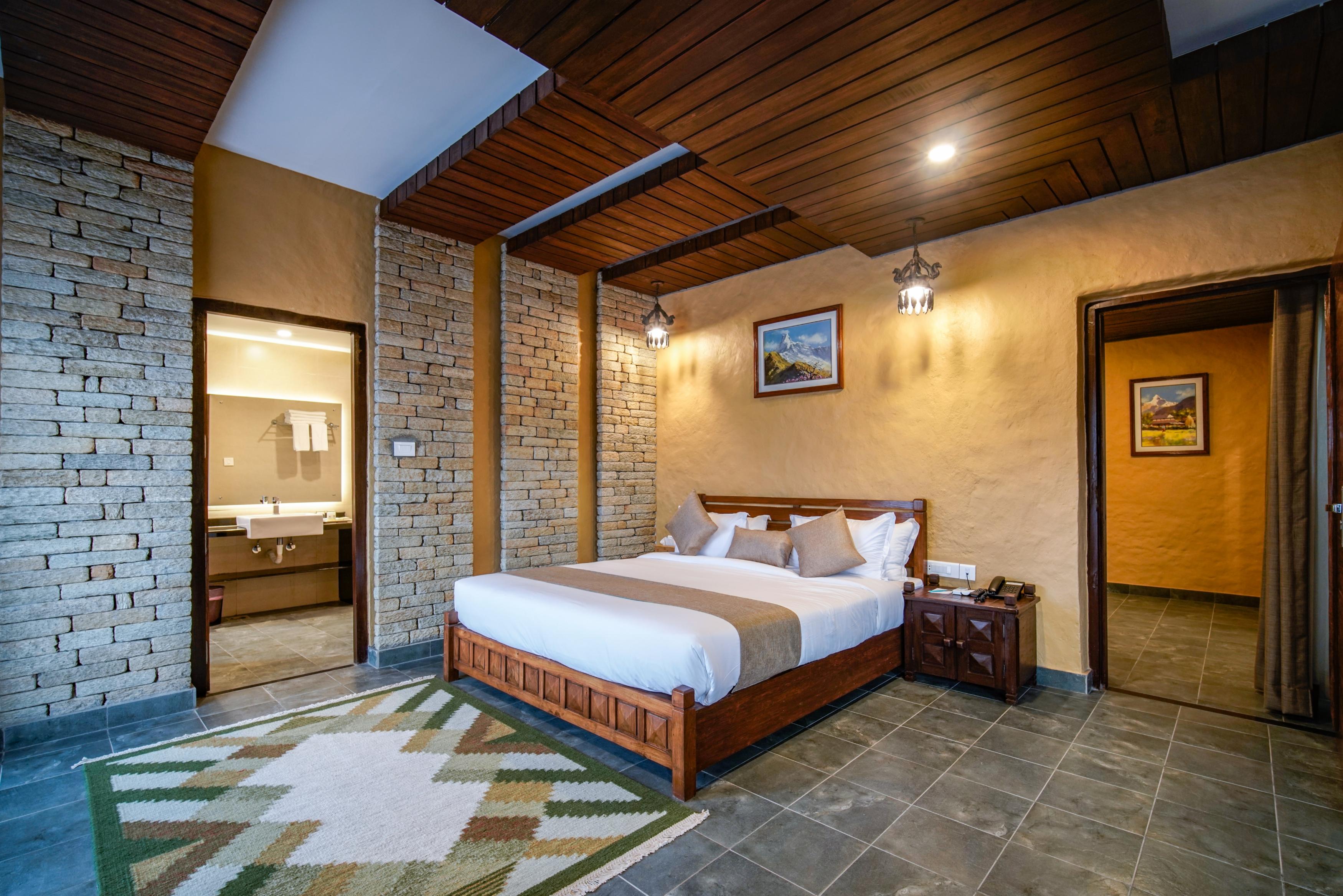 Bar Peepal Resort Room Type - Executive Suite Lake View Room