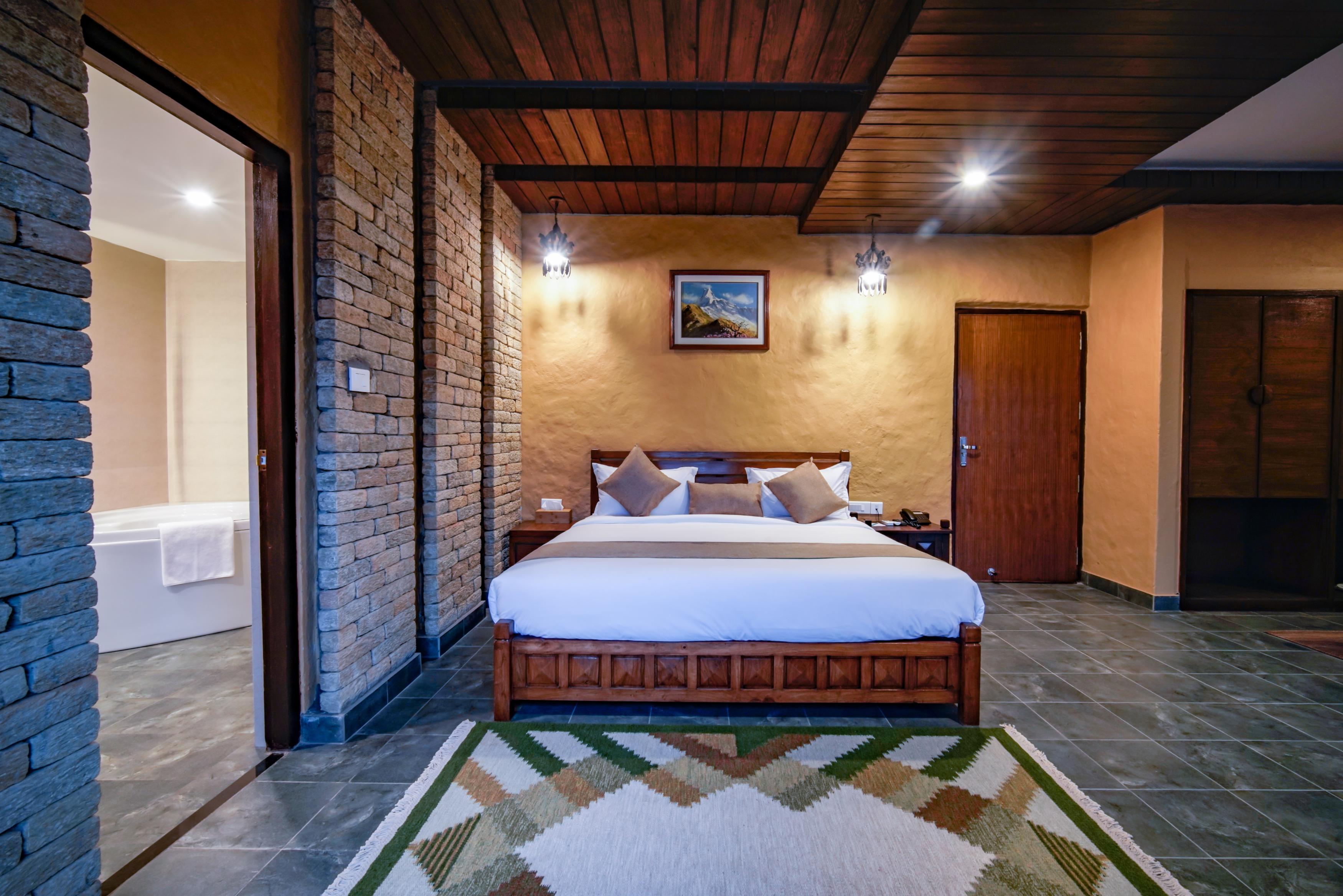 Bar Peepal Resort Room Type - Executive Suite Lake View Room