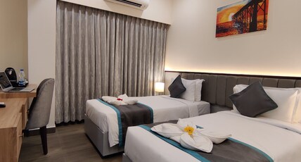 PARK IRIS HOTELS(Bharati Nagar) Room Type - Superior Luxury Twin Room