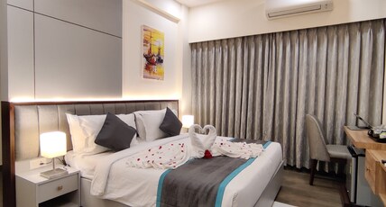 PARK IRIS HOTELS(Bharati Nagar) Room Type - Superior Luxury King Room