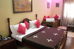 Mahal Rajwada Resort