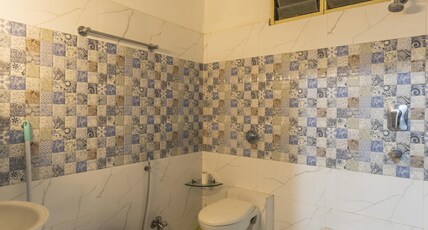 Shalom Backpackers Udaipur | Rooms & Dorms Room Type - Bed in 8 Bed Mixed Dormitory