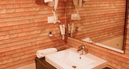 Hotel Shaara Pokhara Room Type - Premium Suite