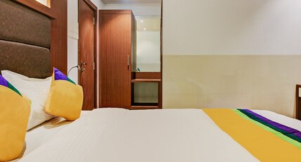 HOTEL AARUSH INN Room Type - DELUXE ROOM
