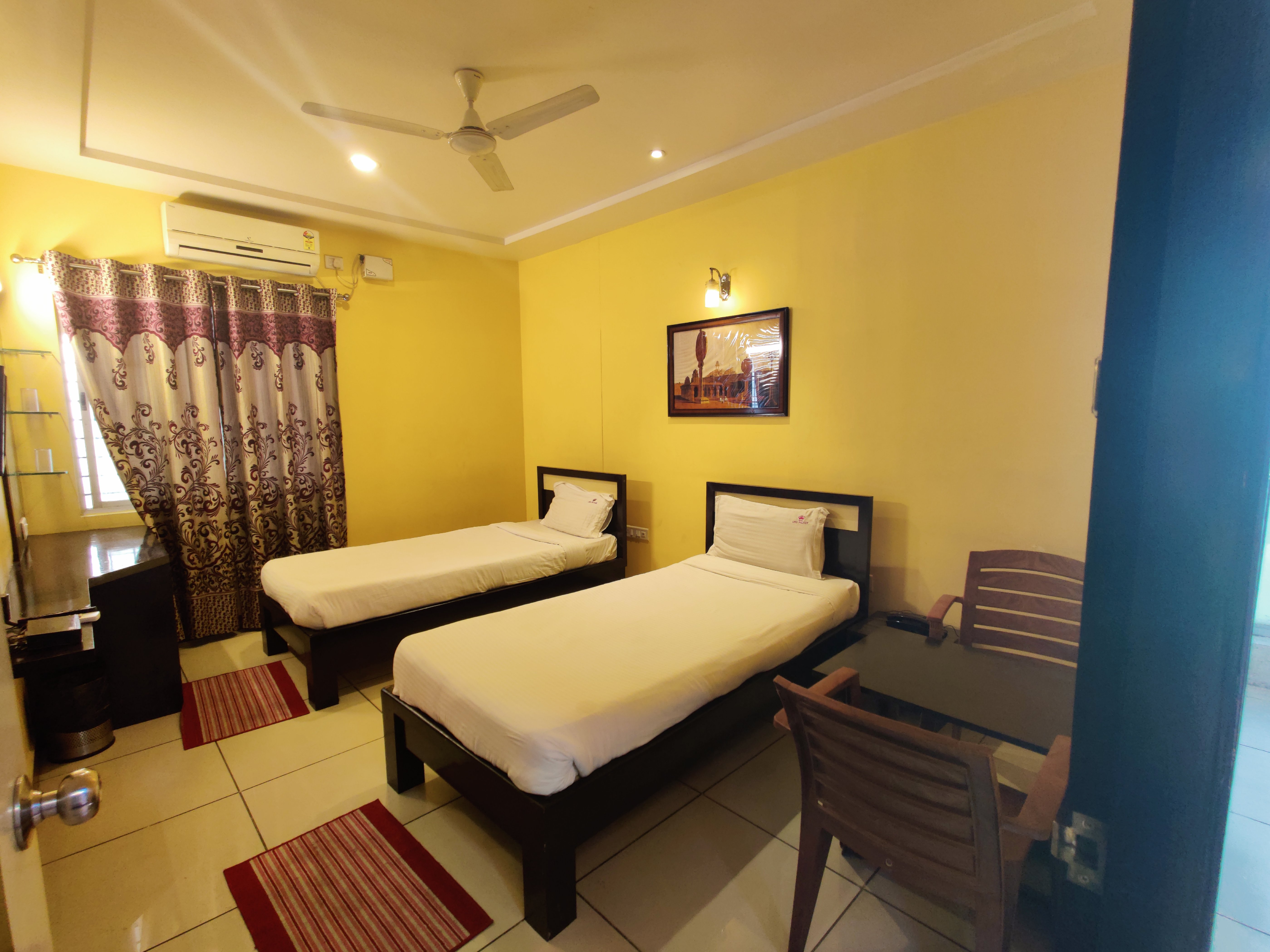 TRISHUL INN Room Type - CLASSIC DOUBLE BED ROOM A.C.