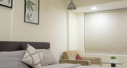 Lite Stays l Vile Parle East Room Type - Studio