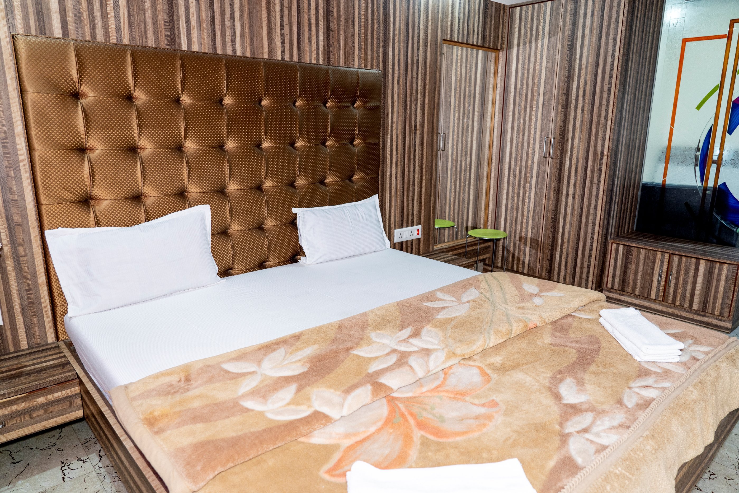 Hotel Raj & Restaurant Room Type - Executive Suite Room