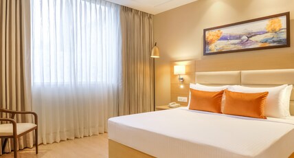 Lemon Tree Hotel, Aligarh Room Type - Junior Suite