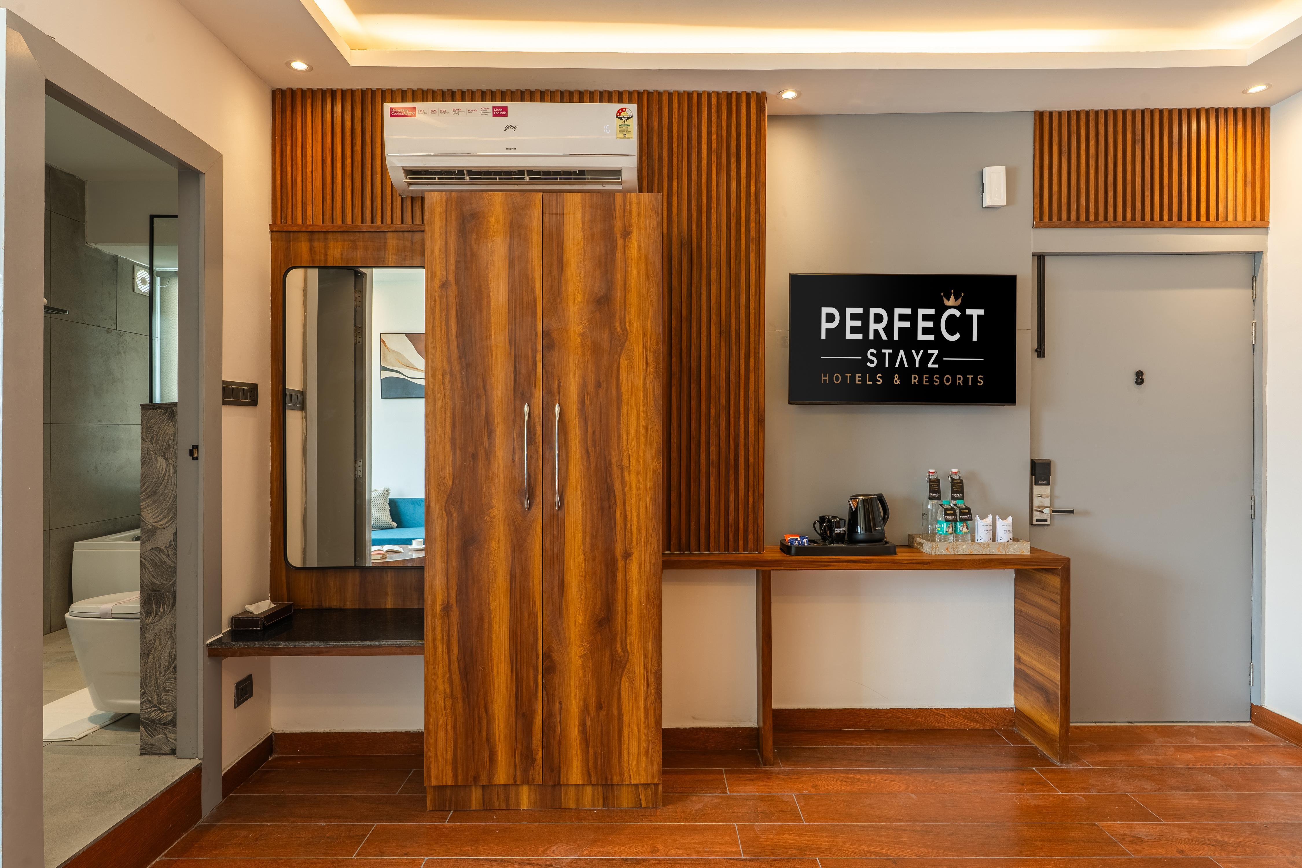 Perfectstayz Premium Aiims - Tap to explore photos