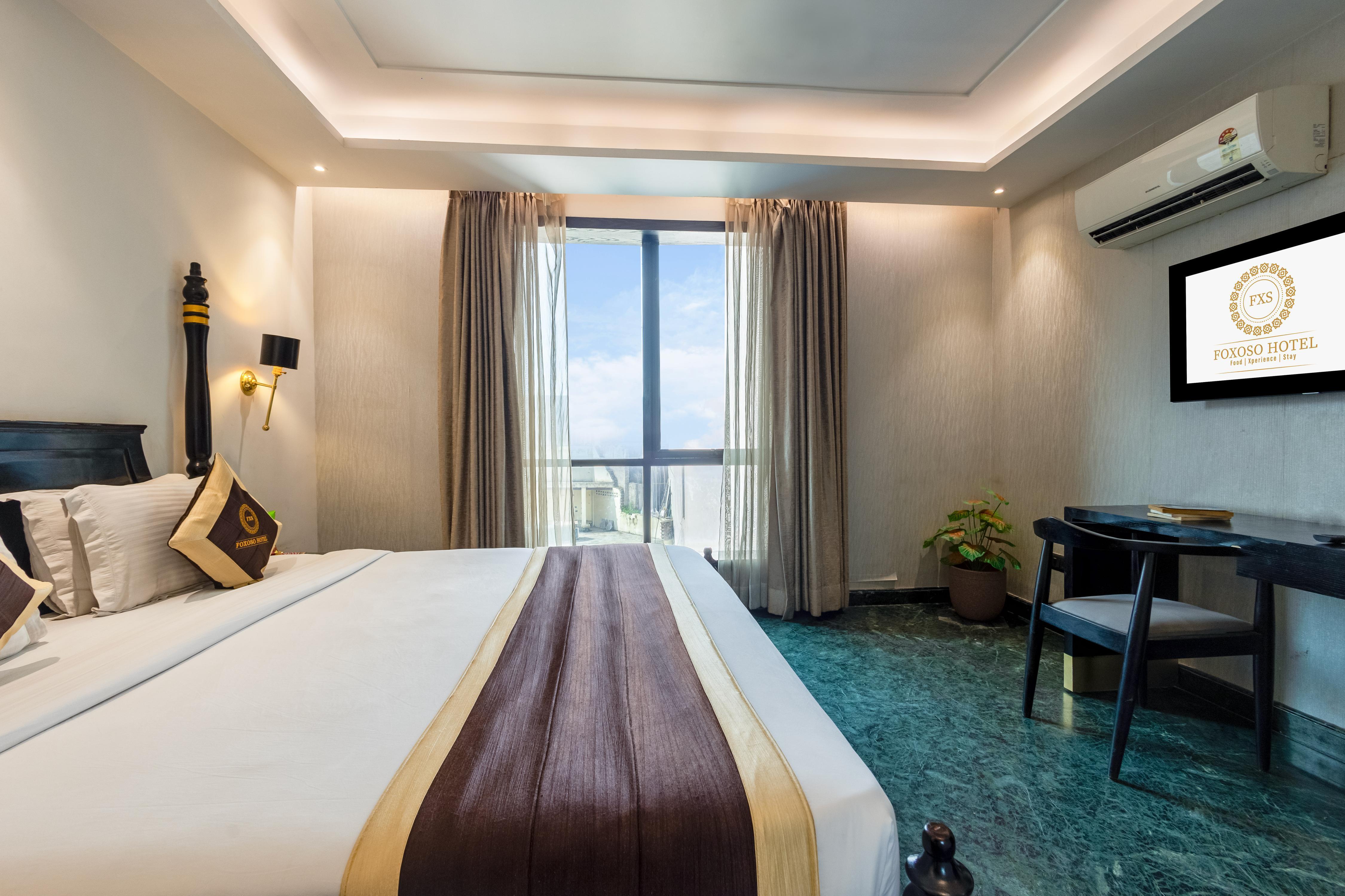 Foxoso Hotel, Delhi Airport - Tap to explore photos